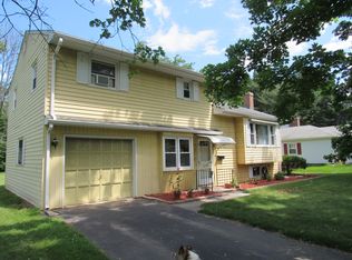 44 Beechwood Rd, West Hartford, CT 06107