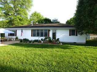 162 Division St, Sparta, MO 65753