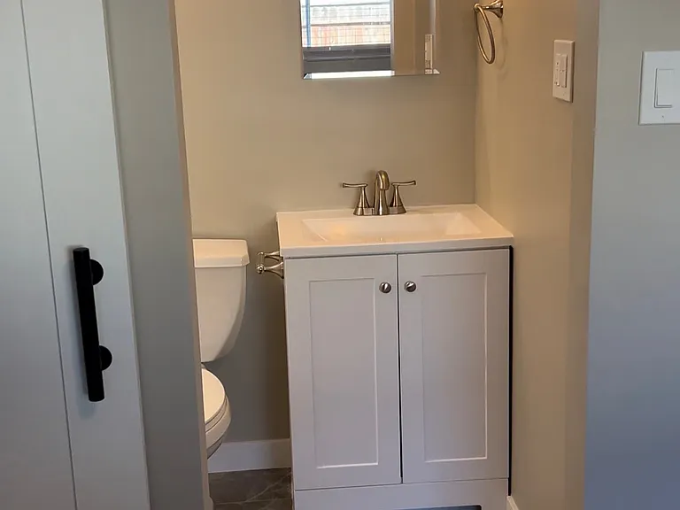 9100 Salmon Falls Dr — Photo 2
