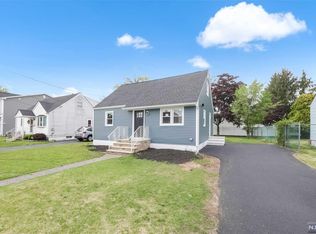 123 Graham Ter, Saddle Brook, NJ 07663