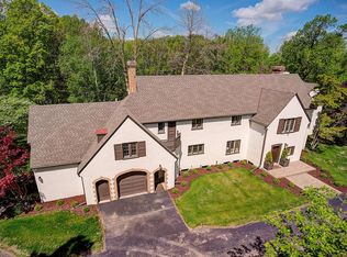 7815 N River Rd, River Hills, WI 53217