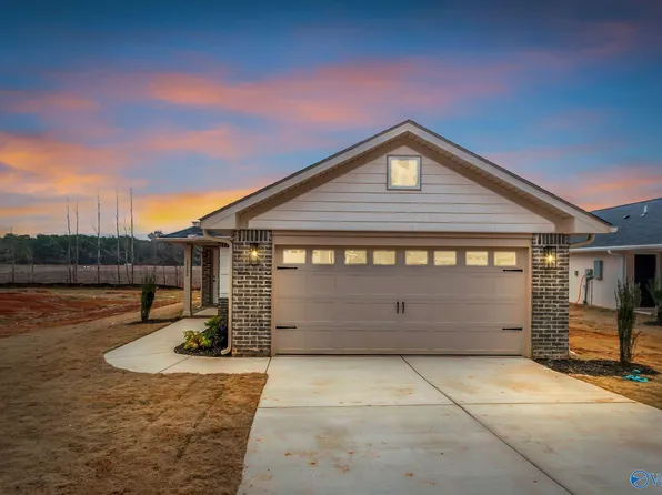 15326 Lapwing Cv, Athens, AL 35611