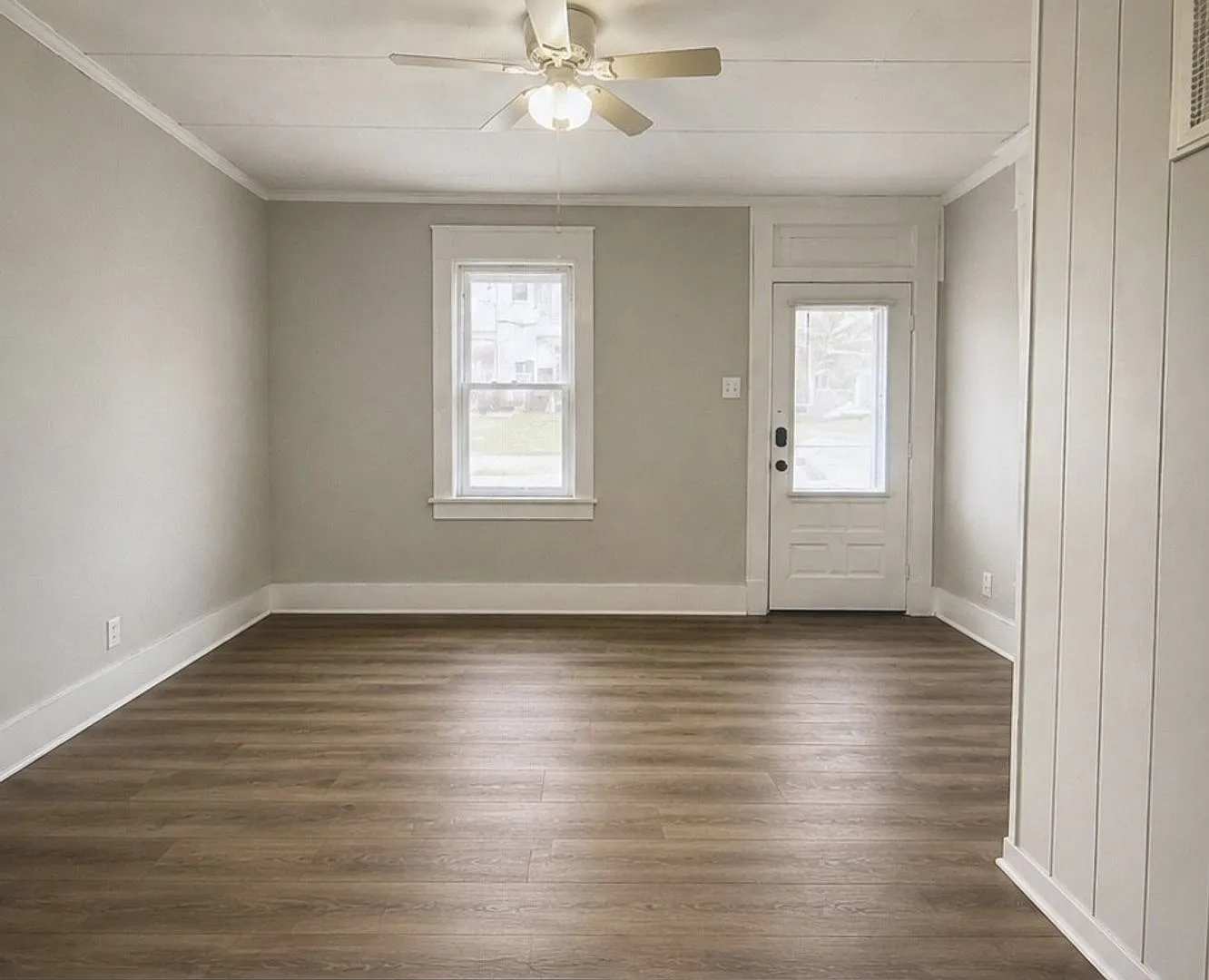 309 S McKinley Ave - Available Now! - Spacious 2br Near Ball State & The Village — Photo 4