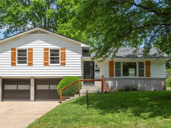 313 Johnson Dr, Warrensburg, MO 64093