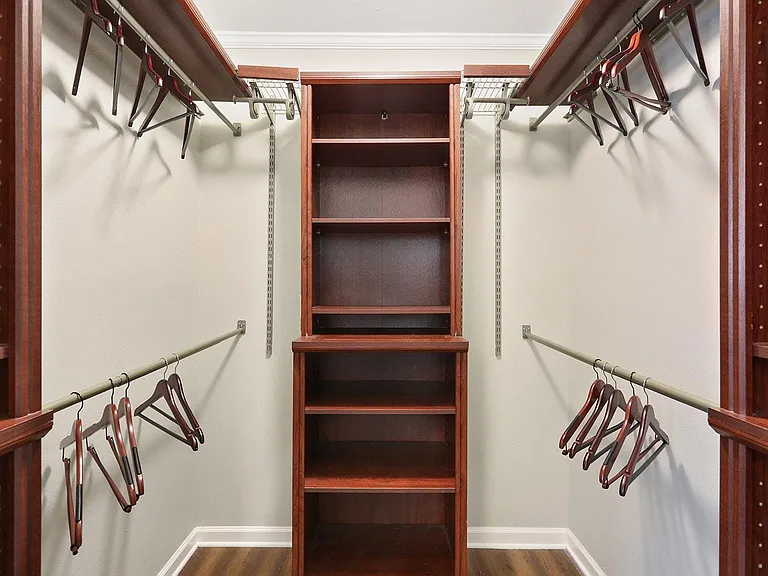 17 Central Dr — Photo 9
