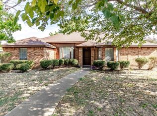 7521 Rice Dr, Rowlett, TX 75088