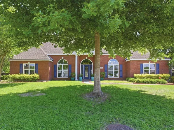 2403 Misty Wood Dr, Lake Charles, LA 70605