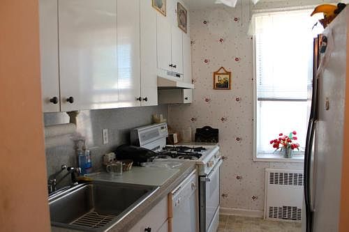 4th image of 2675 Ocean Ave APT 2B