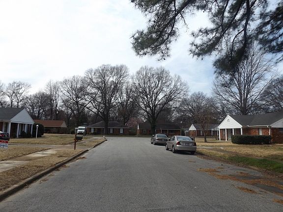 5th image of 4605 Leona Ave