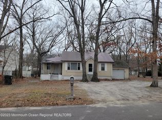 34 Ermack St, Howell, NJ 07731