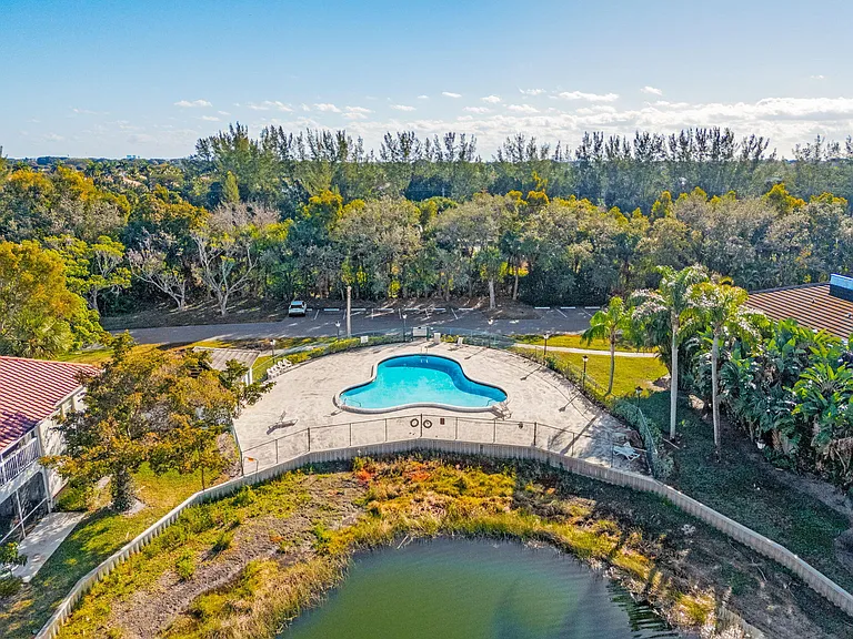 286 Cypress Point Dr — Photo 33