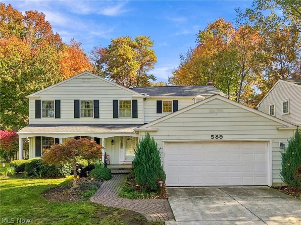 589 Lindford Dr, Bay Village, OH 44140