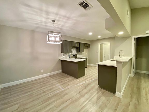3rd image of 419 S 4th St #2