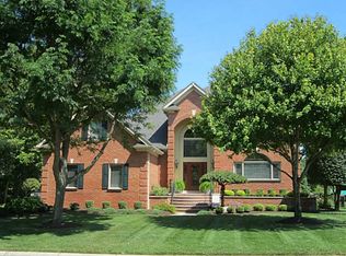 2393 Merrimont Dr, Troy, OH