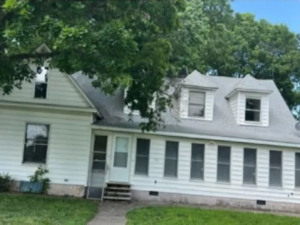 266 N 2nd St, Livingston, IL 62058
