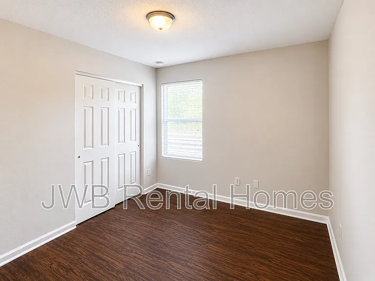 8520 Cocoa Ave — Photo 11