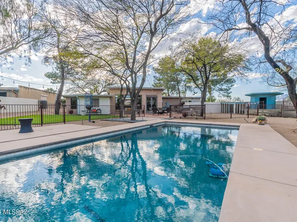 2230 N Sarnoff Dr, Tucson, AZ 85715