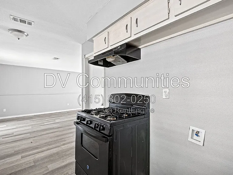 12919 S Coast Dr — Photo 17