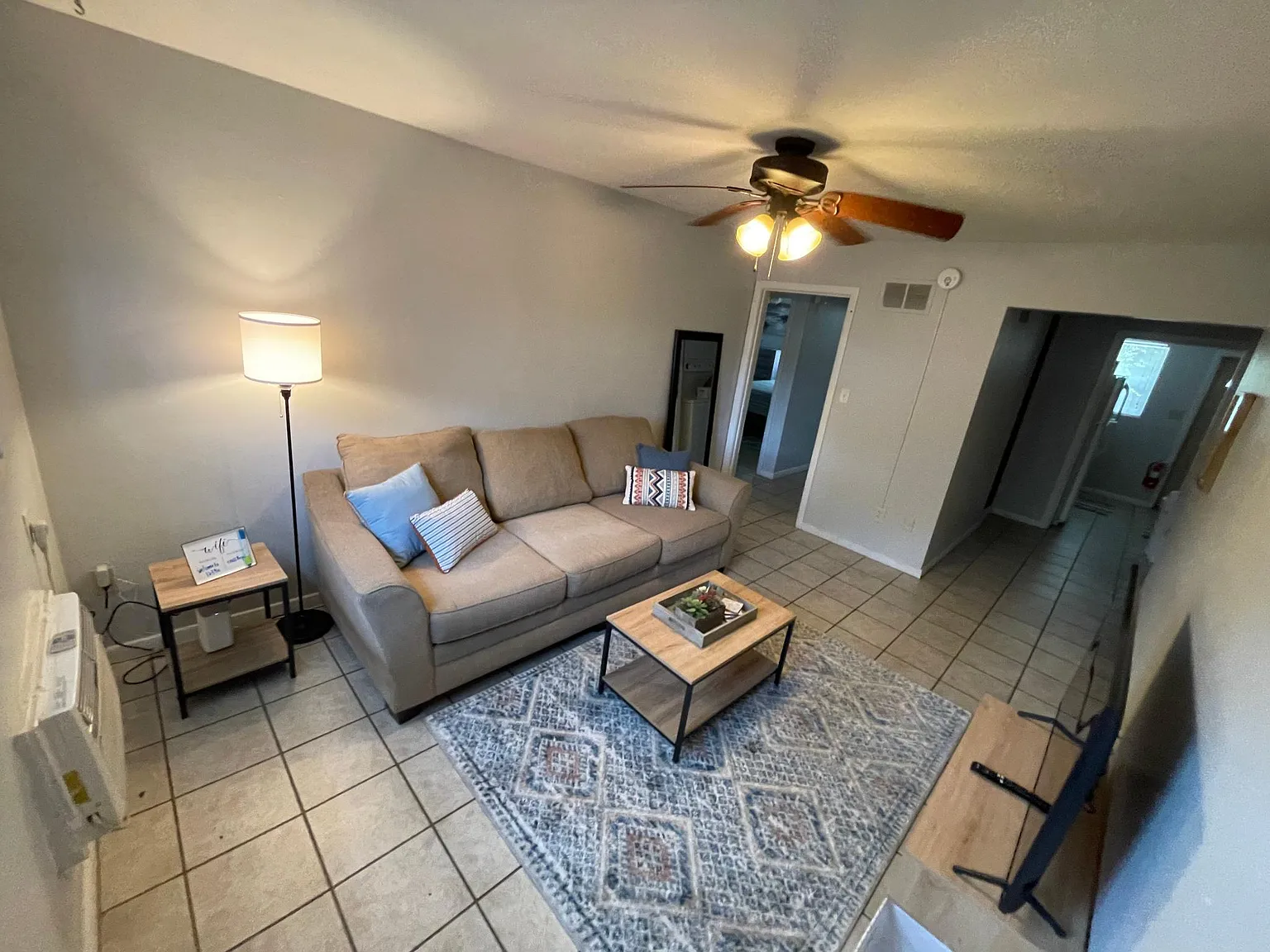 1239 NW 9th Ave — Photo 3