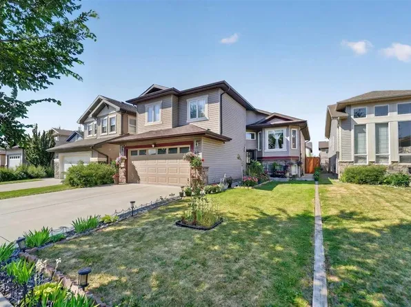 62 E Coalbanks Gate W, Lethbridge, AB T1J 2A1