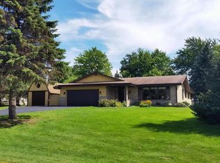 3381 Maple Dr, Hubertus, WI 53033