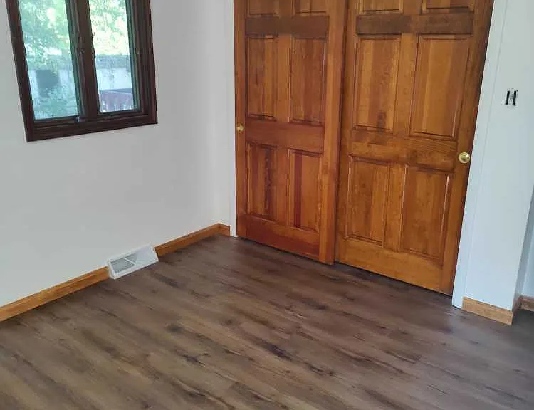 802 S Jackson Blvd — Photo 9