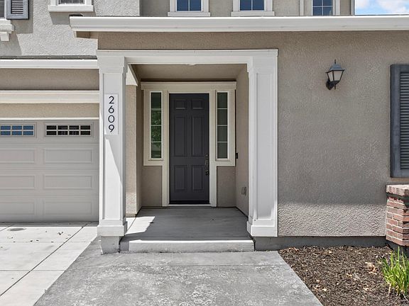 2nd image of 2609 Aurora Astorga Dr