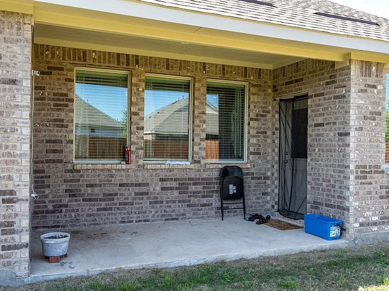 1713 Lake Grove Dr — Photo 29