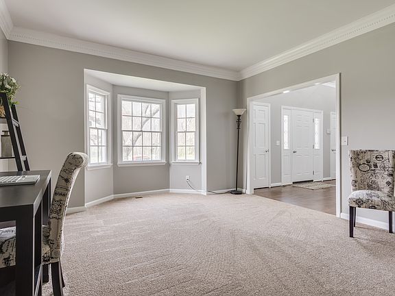 5th image of 9716 Berry Hill Dr