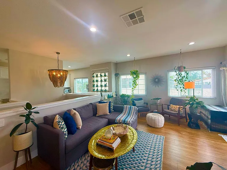 4937 Brighton Ave — Photo 4