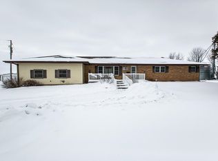 433 County Road H, Cuba City, WI 53807
