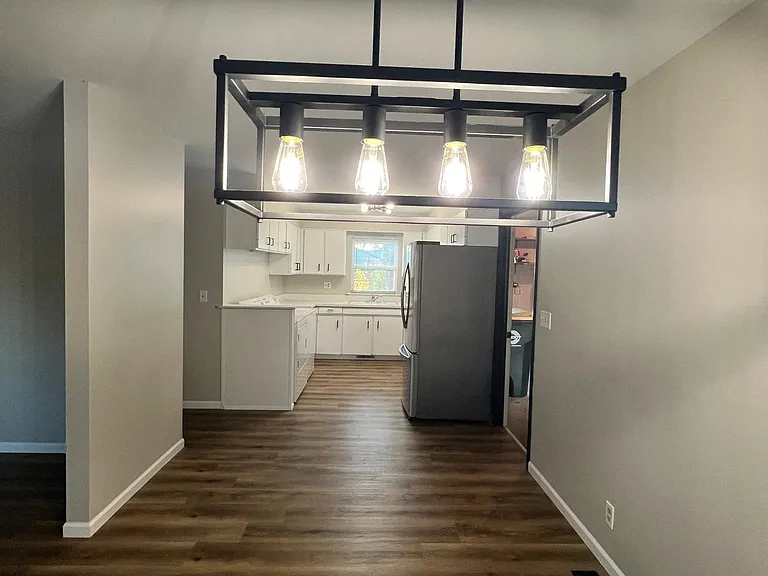 214 E Arrowhead St — Photo 12