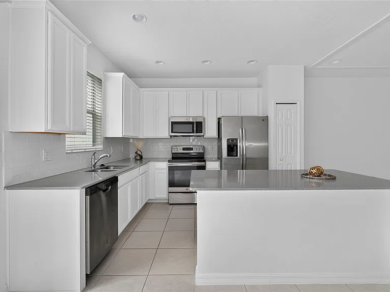 2394 Britwell Pl — Photo 9