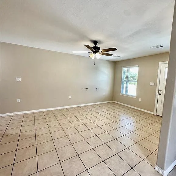 127 S Bend Ct #B — Photo 4