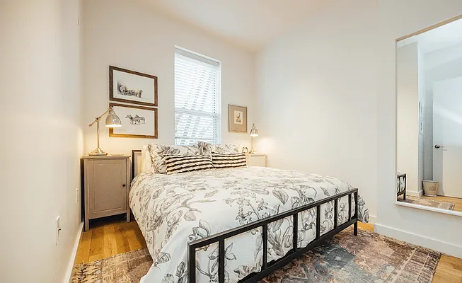 Rented by True Real Estate Group | media 18