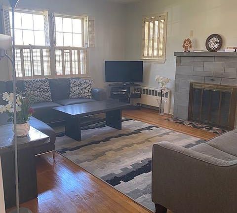 4th image of 458 New Scotland Ave