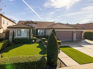 1662 Champagne St, Tulare, CA 93274
