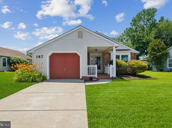 147 Lakebridge Dr, Woodbury, NJ 08096
