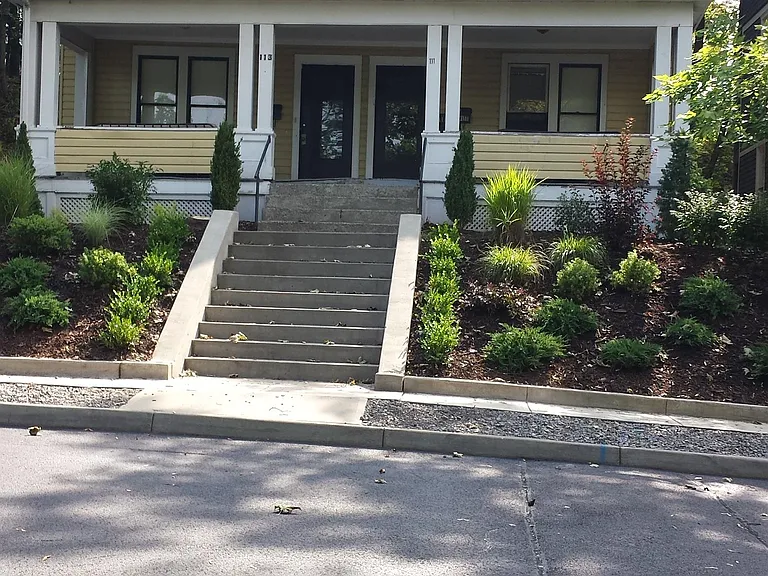 111 Dewitt Pl — Photo 1