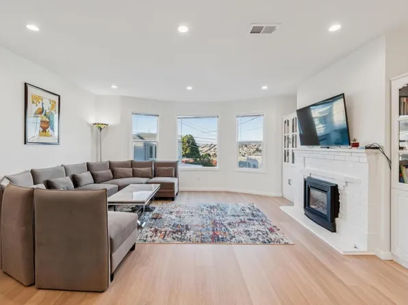 1119 Hanover St, Daly City, CA 94014