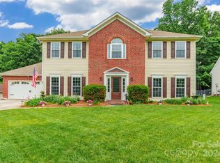 125 Nims Spring Dr, Fort Mill, SC 29715