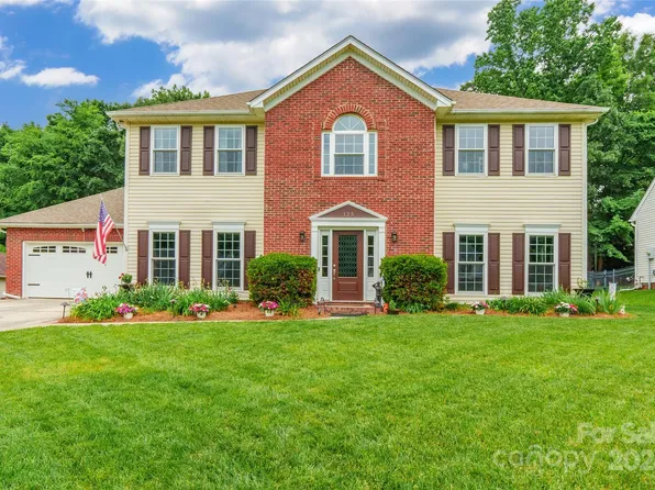 125 Nims Spring Dr, Fort Mill, SC 29715