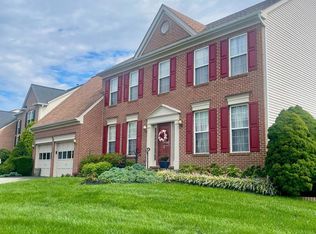 8907 Mountain Ash Dr, Springfield, VA 22153