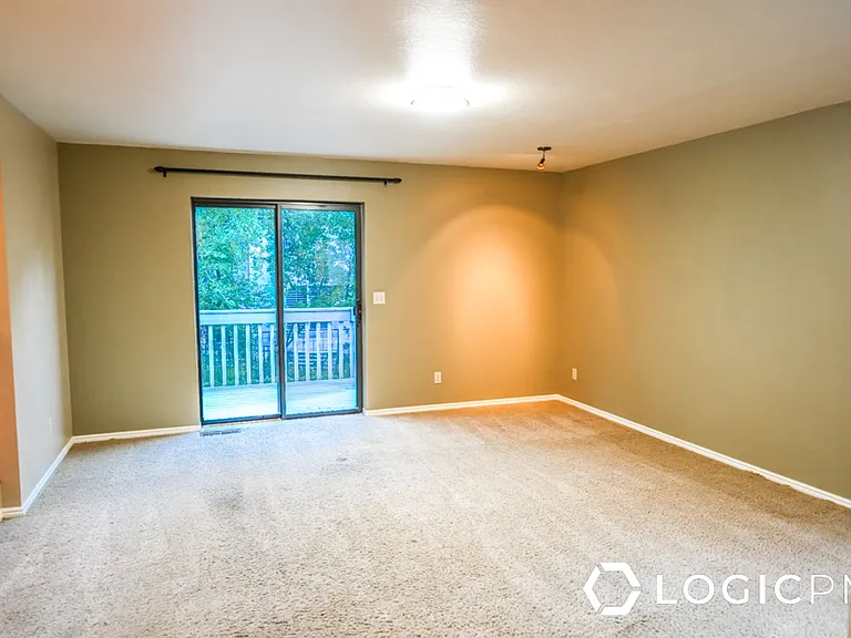 2298 E Oak Leaf Way — Photo 13