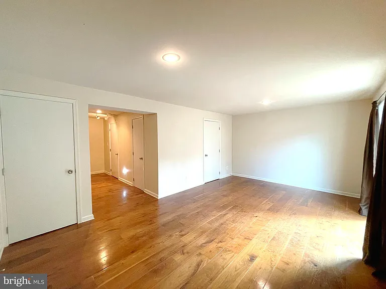 21822 Ronald Dr — Photo 17