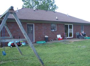 642 Foxfield Rd, Hopkinsville, KY 42240