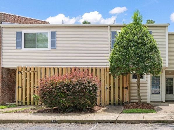 220 Elizabeth St APT E4