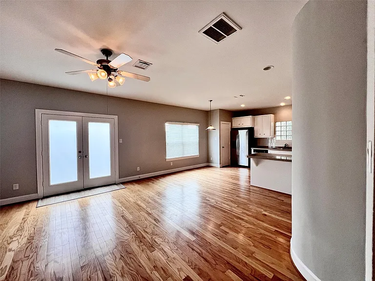 3731 Main Poplar Dr — Photo 5