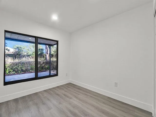 20731 NW 41st Avenue Rd — Photo 4