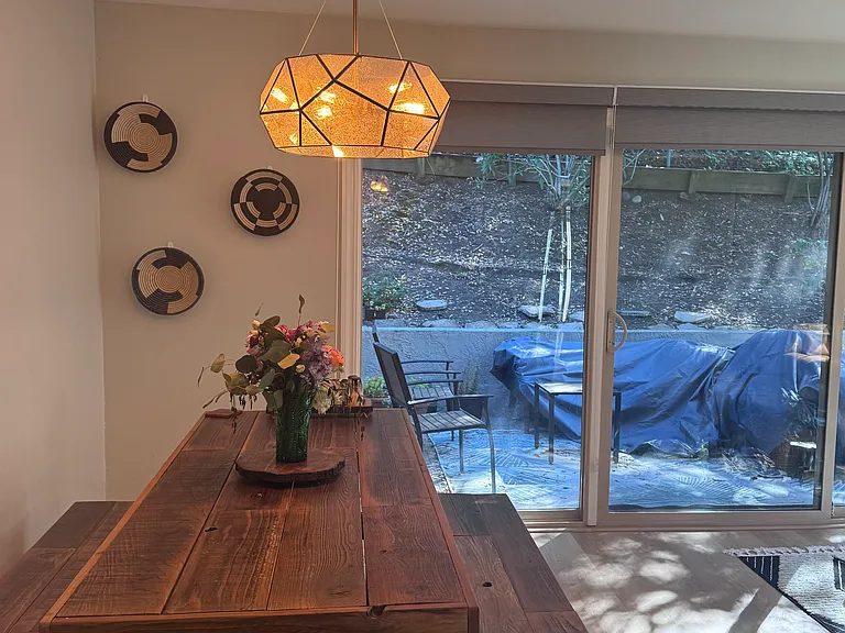 Dining room, connected to the living room